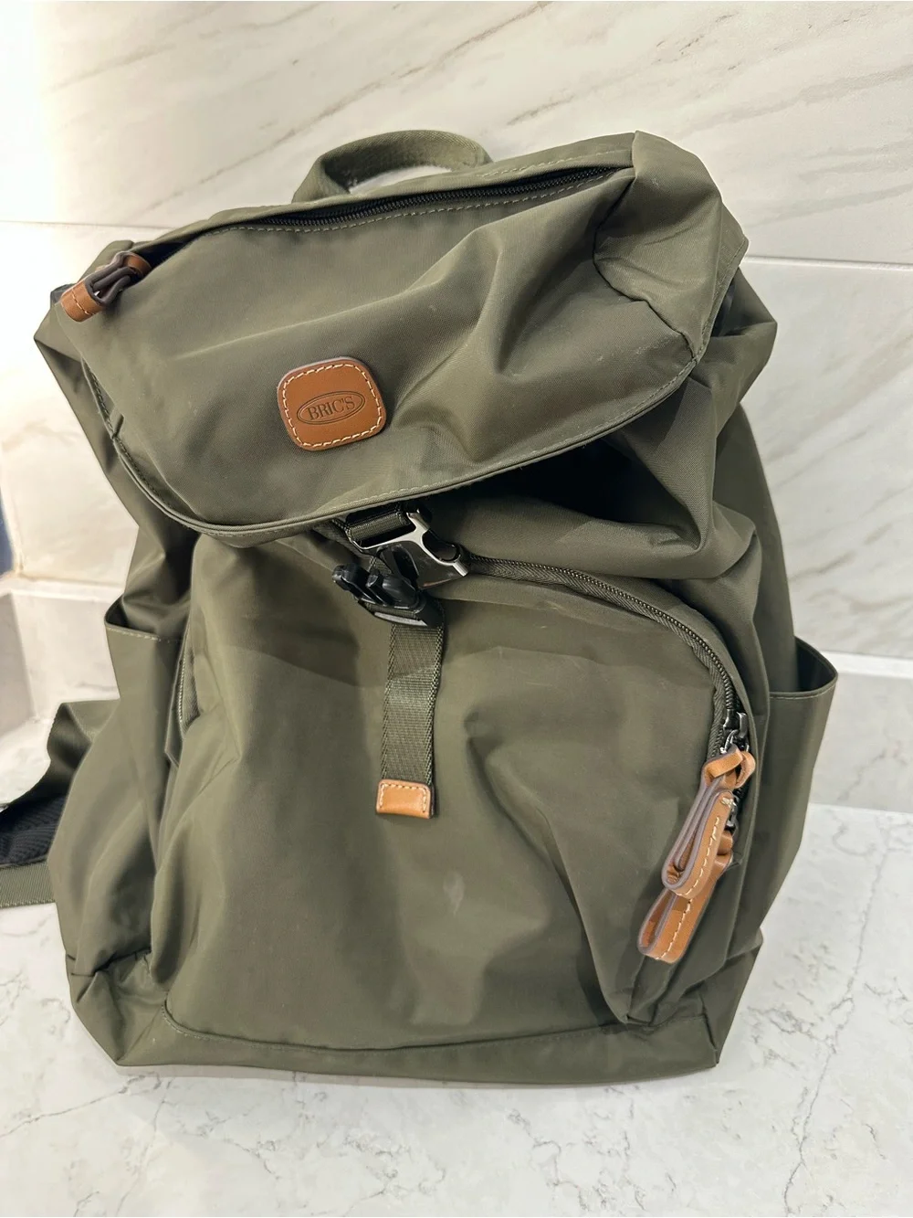 Brics classic olive